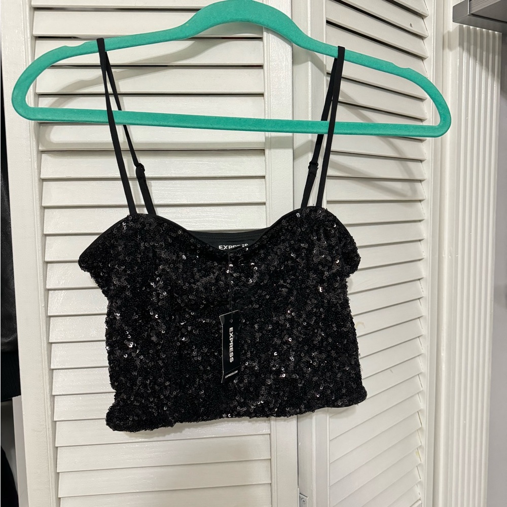 EXPRESS BLACK CROP TOP
